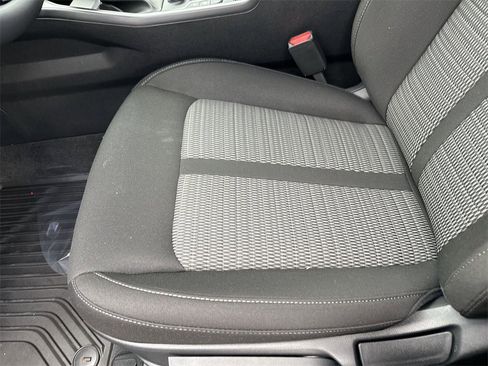 New 2025 Kia Sorento LX image 9