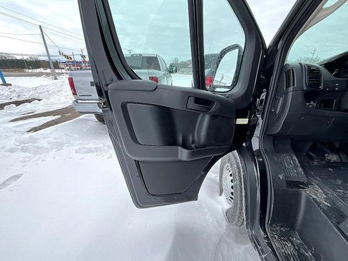 New 2026 RAM ProMaster 2500 w/ Convenience Group image 10