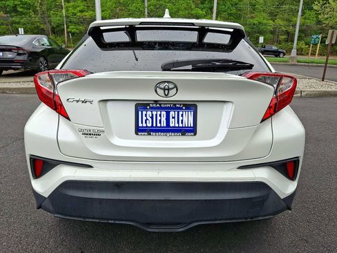 Used 2020 Toyota C-HR LE FWD image 5