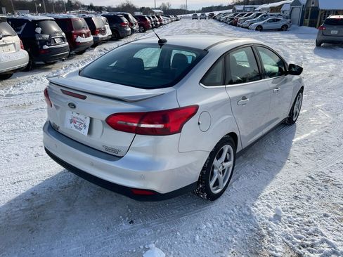 Used 2015 Ford Focus Titanium image 4