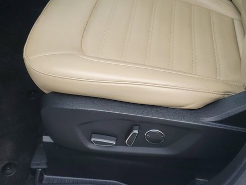 Used 2019 Ford Edge SEL w/ Equipment Group 201A image 13