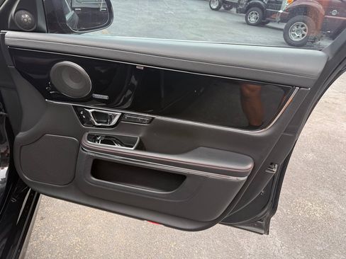 Used 2014 Jaguar XJ R LWB RWD image 50