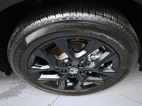 Used 2025 Honda HR-V Sport image 13