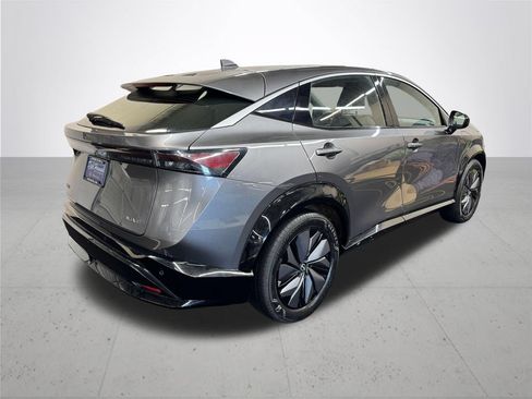 Used 2023 Nissan Ariya FWD image 8