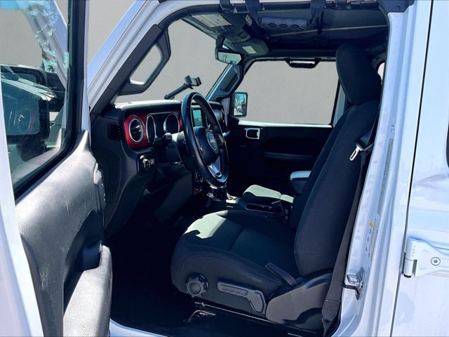 Used 2019 Jeep Wrangler Unlimited Rubicon AWD/4WD image 24