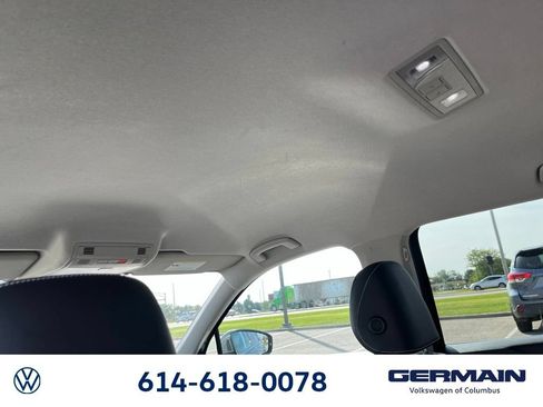 Used 2023 Volkswagen Tiguan SE FWD image 19