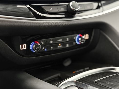 Certified 2024 Buick Enclave Premium image 14