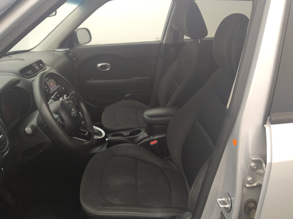 Used 2016 Kia Soul w/ Convenience Package FWD image 17