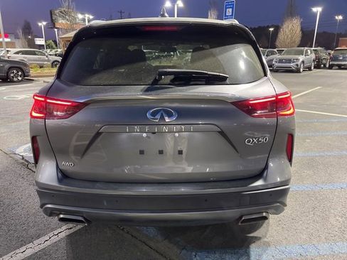 Used 2021 INFINITI QX50 Luxe w/ Appearance Package image 4