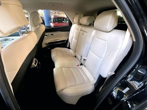 Used 2022 Genesis GV70 2.5T image 19