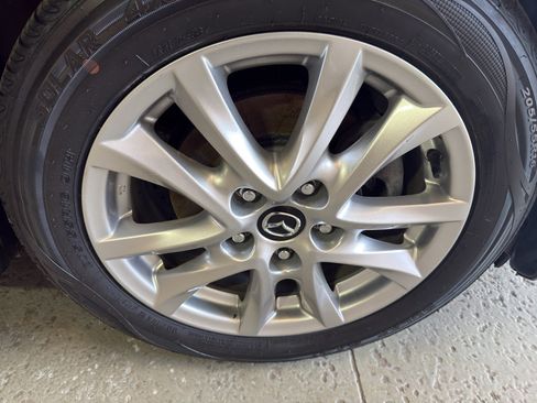 Used 2016 MAZDA MAZDA3 i Touring w/ Popular Equipment Package FWD image 35