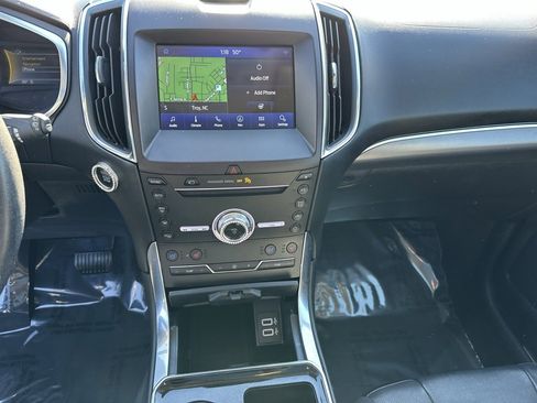 Used 2019 Ford Edge Titanium w/ Equipment Group 301A image 25