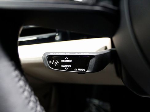 Certified 2021 Porsche Taycan image 29