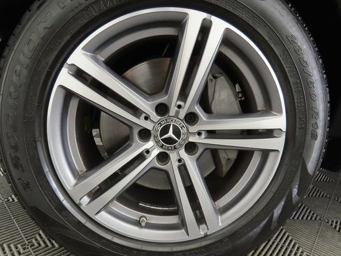 Certified 2021 Mercedes-Benz GLC 300 image 30