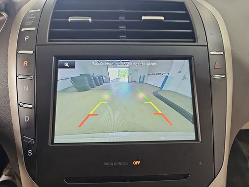 Used 2016 Lincoln MKZ w/ Equipment Group 200A Select FWD image 27