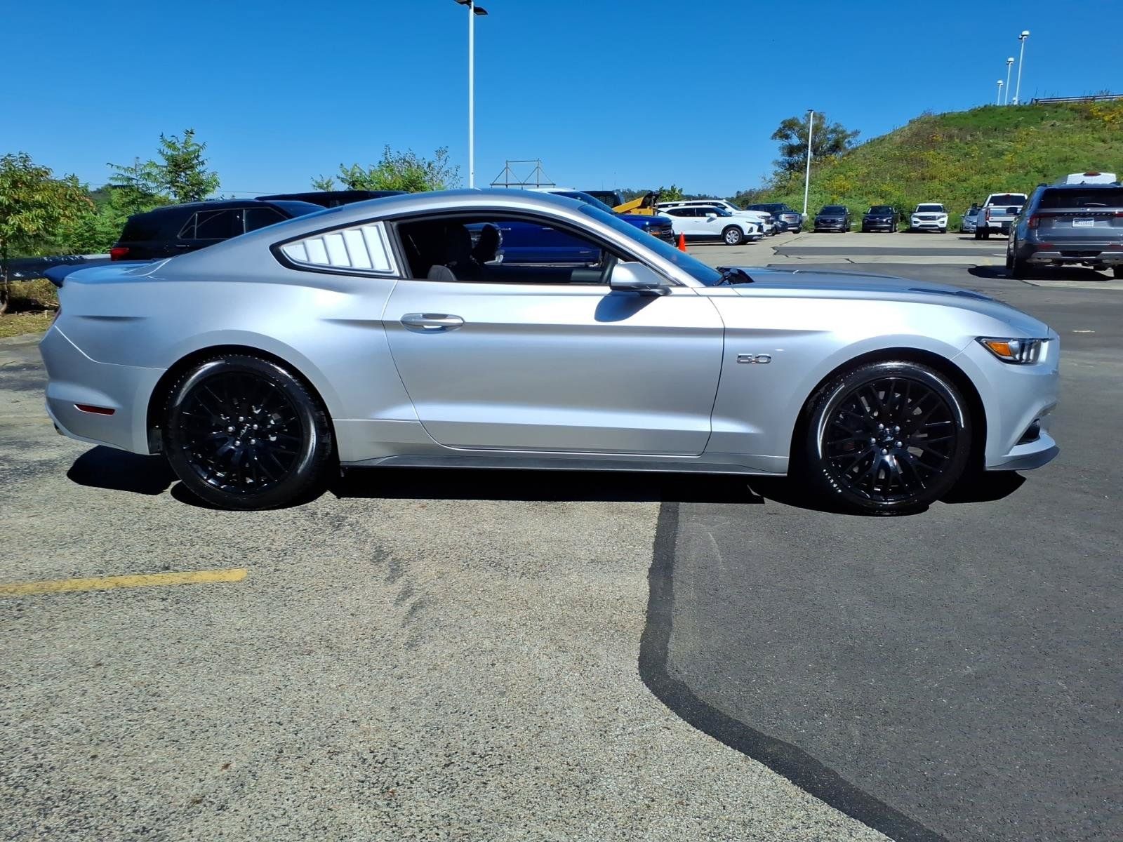 Used 2016 Ford Mustang GT w/ GT Performance Package RWD image 6