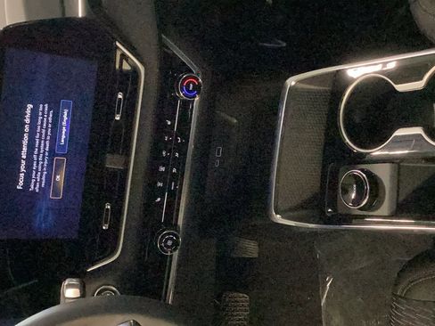 New 2026 Chevrolet Equinox LT w/ Midnight Edition AWD/4WD image 18