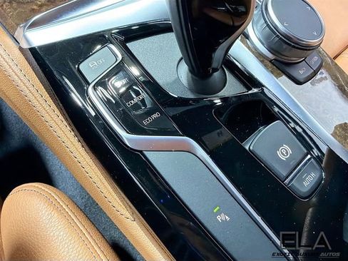 Used 2020 BMW 540i w/ M Sport Package image 17