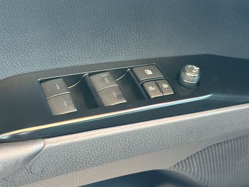 New 2026 Toyota Camry SE w/ Convenience Package FWD image 13