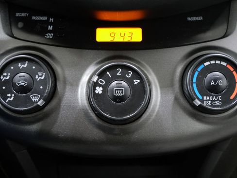 Used 2011 Toyota RAV4 4WD w/ Base L4 Extra Value Pkg image 16