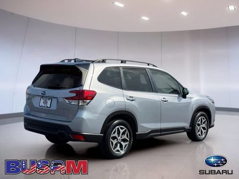 Certified 2024 Subaru Forester Premium AWD/4WD image 6