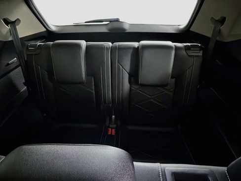 Used 2025 Volkswagen Atlas SE FWD image 27