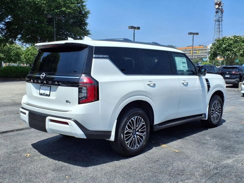 New 2025 Nissan Armada SL w/ Captain's Chari Seat Package image 3
