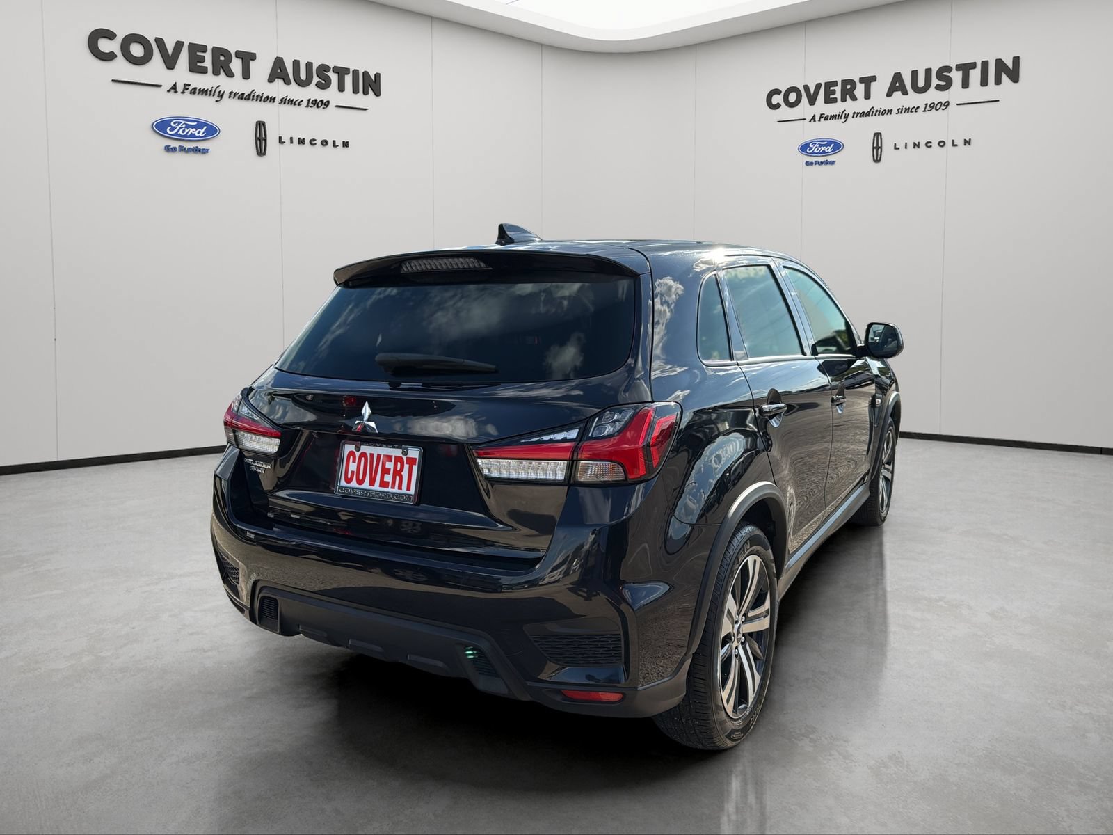 Used 2023 Mitsubishi Outlander Sport SE AWD/4WD image 5