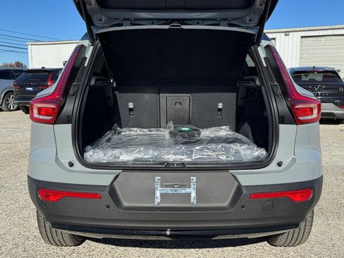 New 2026 Volvo XC40 B5 Plus w/ Protection Package Premier image 15