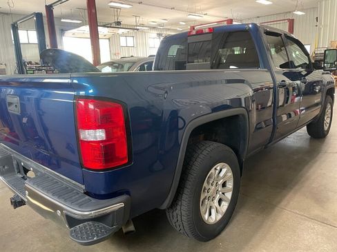 Used 2017 GMC Sierra 1500 SLE w/ SLE Value Package AWD/4WD image 6