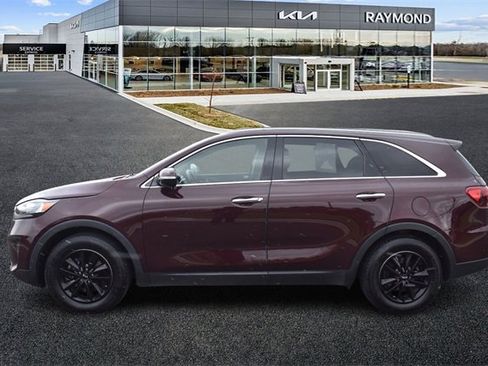 Used 2019 Kia Sorento LX w/ LX V6 Convenience Package image 6