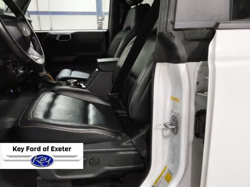 Used 2023 Ford Bronco Badlands w/ Sasquatch Package AWD/4WD image 27