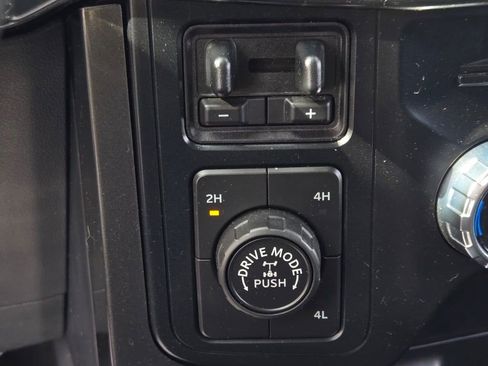 Used 2022 Ford F150 XLT w/ Equipment Group 302A High image 29