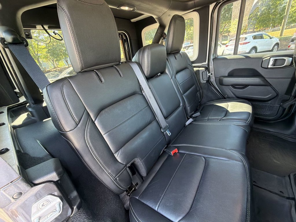 Used 2019 Jeep Wrangler Unlimited Sahara AWD/4WD image 26