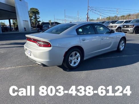 Used 2022 Dodge Charger SXT image 3