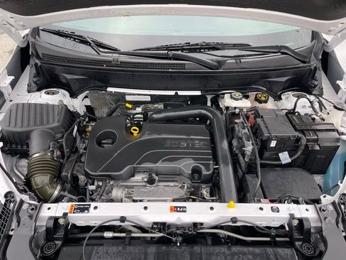 Used 2023 GMC Terrain SLE w/ Driver Convenience Package image 27