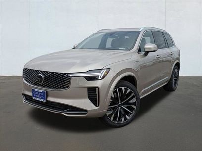 New 2026 Volvo XC90 T8 Plus