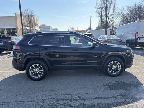 Used 2021 Jeep Cherokee Latitude Plus w/ Sun & Sound Group image 9