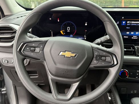 Used 2025 Chevrolet TrailBlazer LT image 25