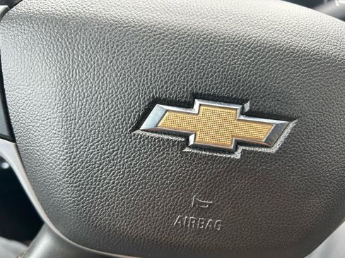 Used 2017 Chevrolet Colorado LT w/ Midnight Edition image 19