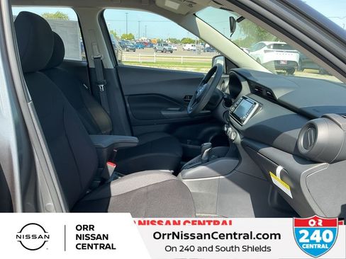 New 2025 Nissan Kicks Play S image 11