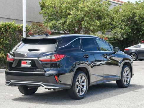Used 2018 Lexus RX 350L FWD w/ Accessory Package image 9