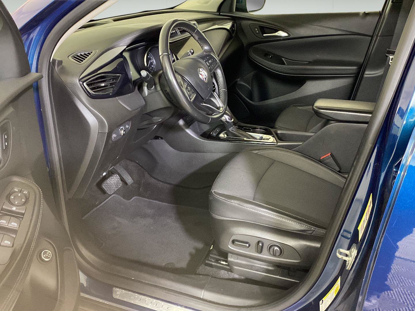 Used 2021 Buick Encore GX Select FWD image 26