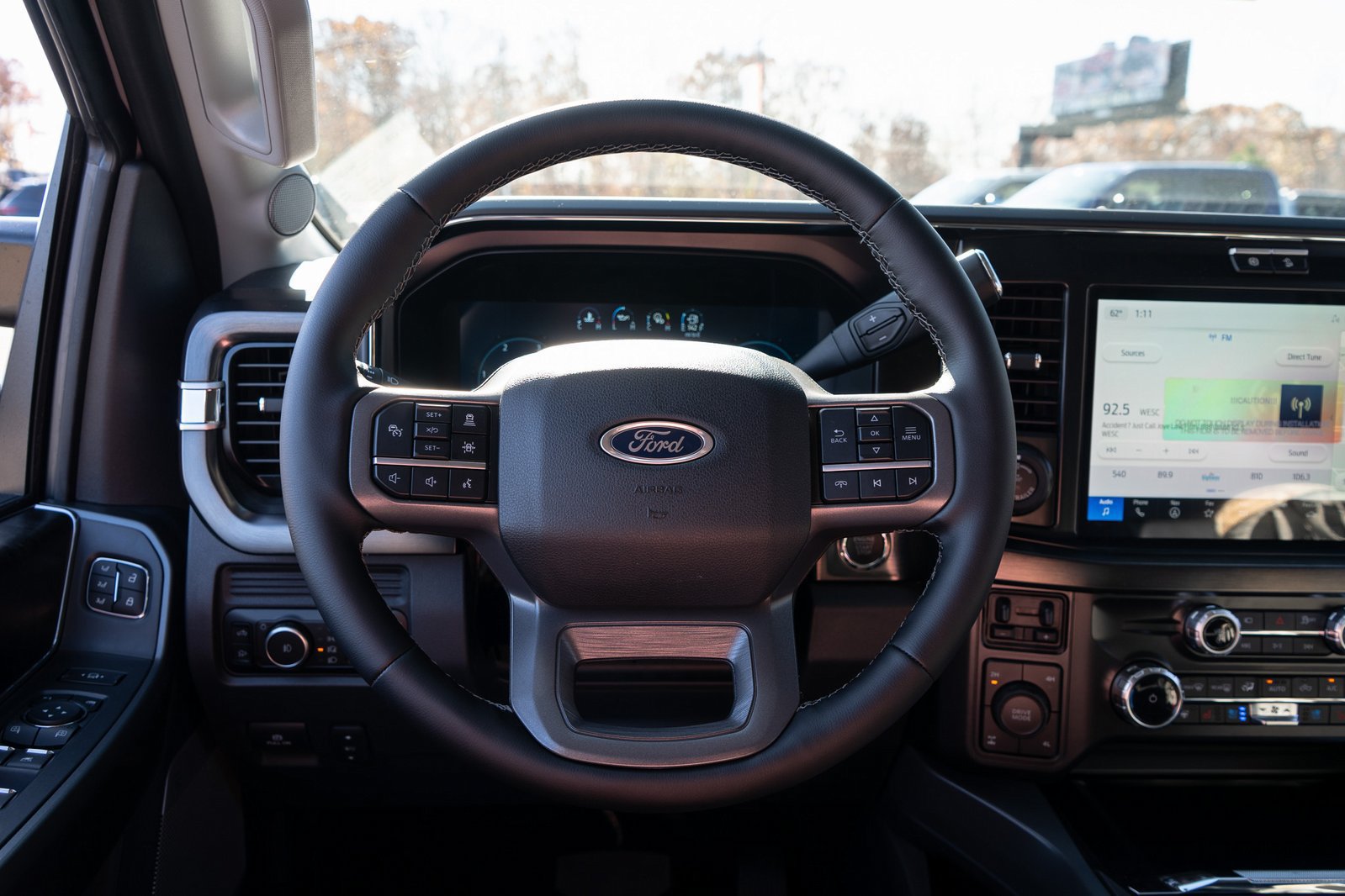 New 2026 Ford F250 Lariat w/ Black Appearance Package AWD/4WD image 28