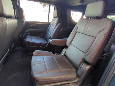 New 2026 Chevrolet Suburban RST w/ Comfort Package AWD/4WD image 25