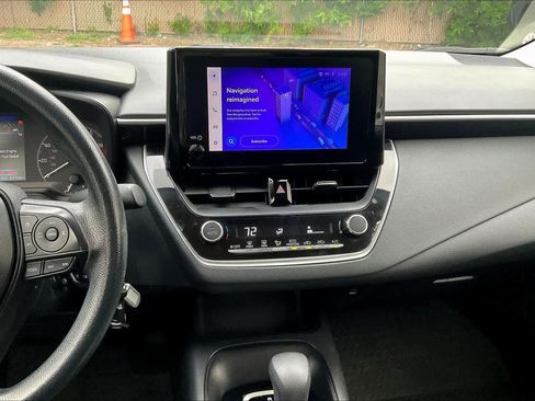 Used 2023 Toyota Corolla LE FWD image 7