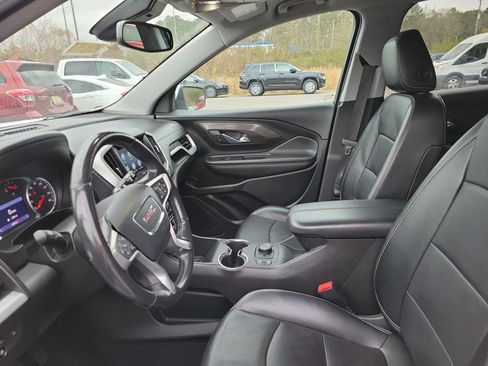 Used 2022 GMC Terrain SLT image 11
