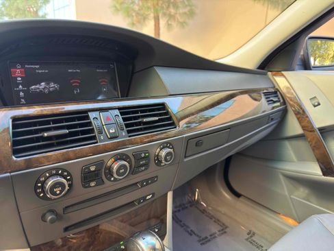 Used 2006 BMW 530xi Wagon image 52