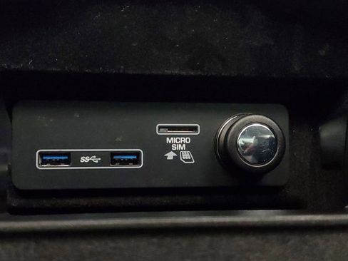 Used 2020 Land Rover Range Rover Sport HSE image 24