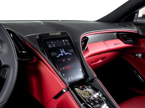 Certified 2024 Ferrari Roma RWD image 33